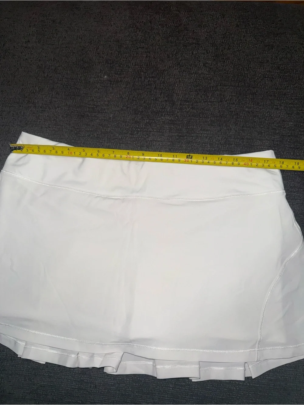 Lululemon Pace Rival White Tennis Skirt Skort Size 12 Regular Pleated Back